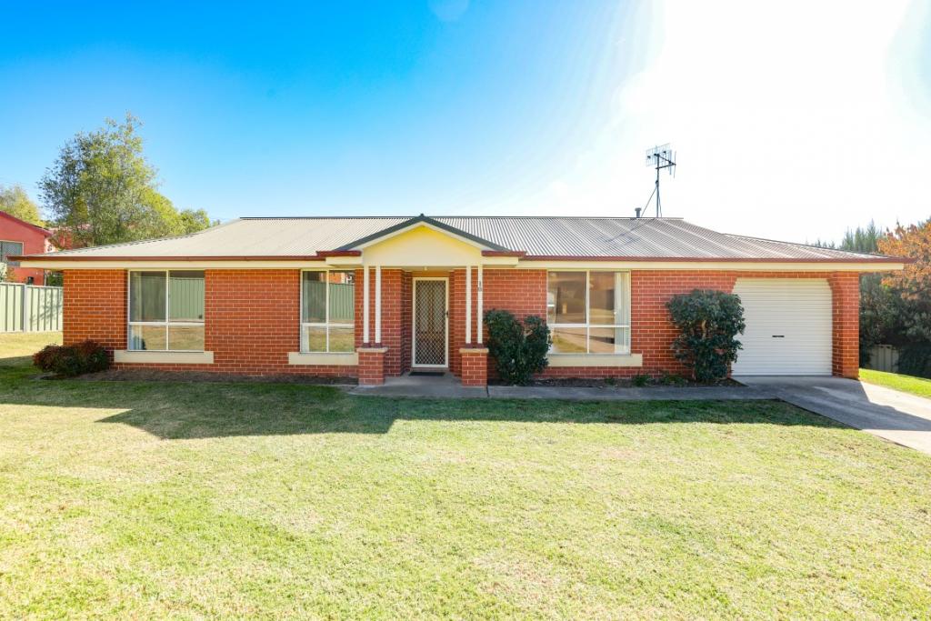10 Mooney Valley Pl, West Bathurst, NSW 2795