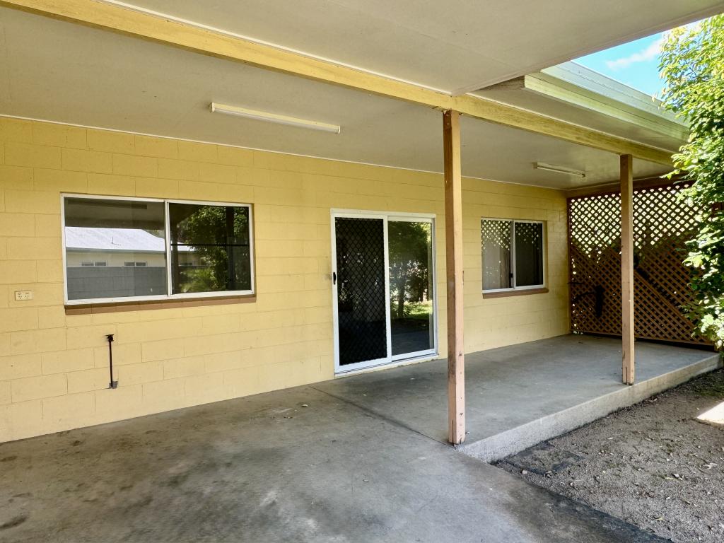 1/9 Dan Hart Lane, Mossman, QLD 4873