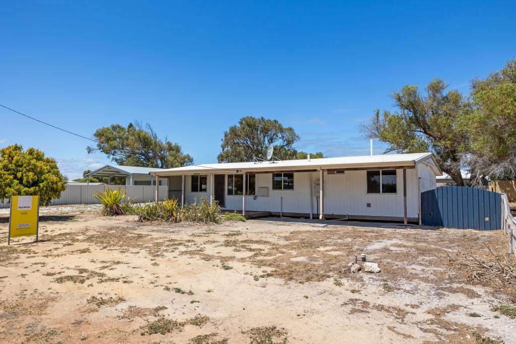 6 Read St, Green Head, WA 6514