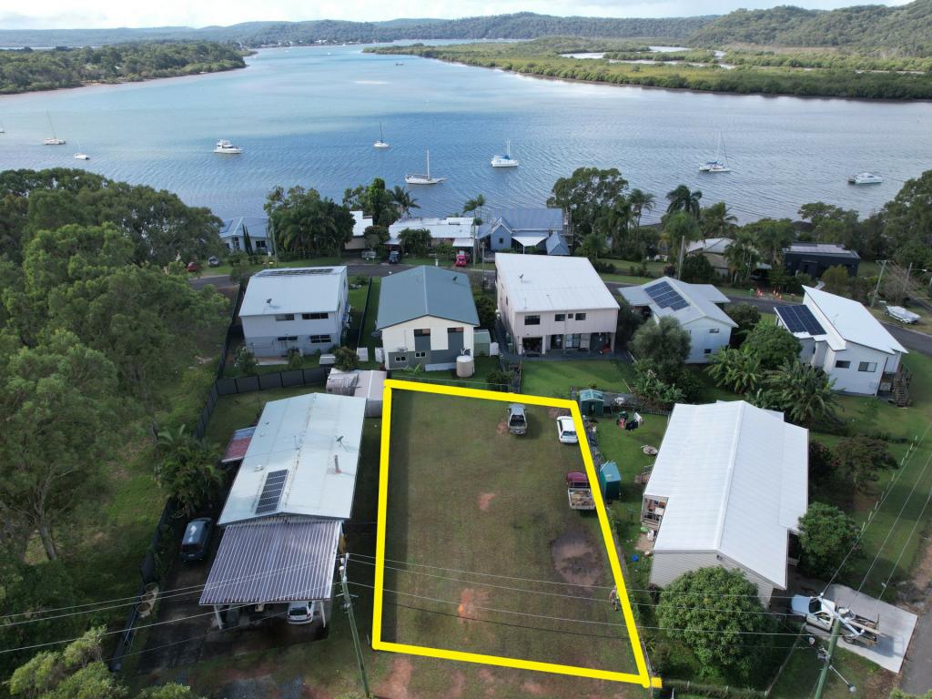 4 Ketch St, Russell Island, QLD 4184