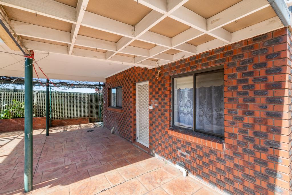 2/56 CLOUGH PDE, RESERVOIR, VIC 3073