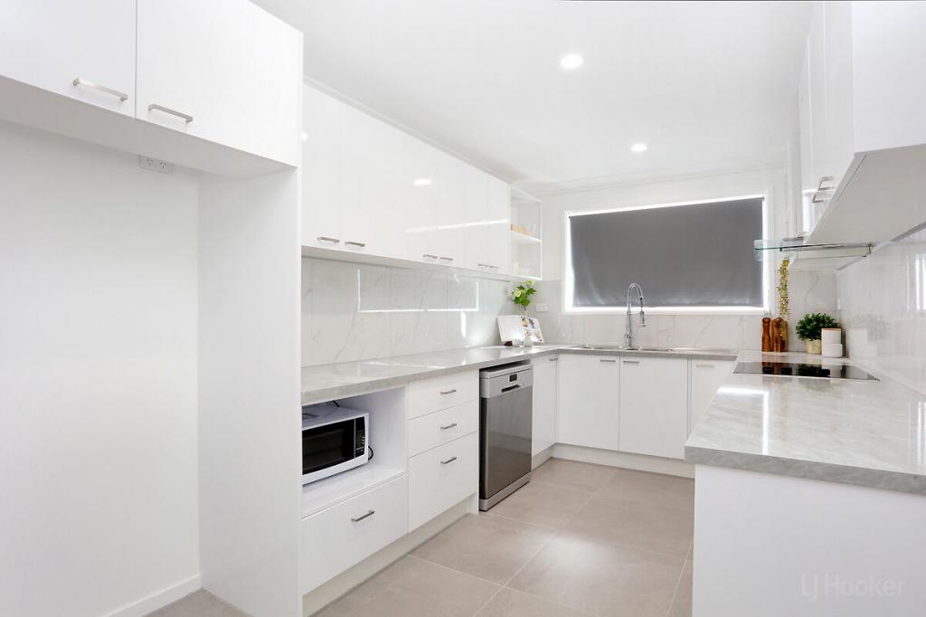 2/134 Oxley Dr, Paradise Point, QLD 4216