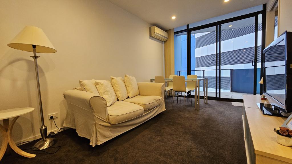 38 MT ALEXANDER RD, TRAVANCORE, VIC 3032