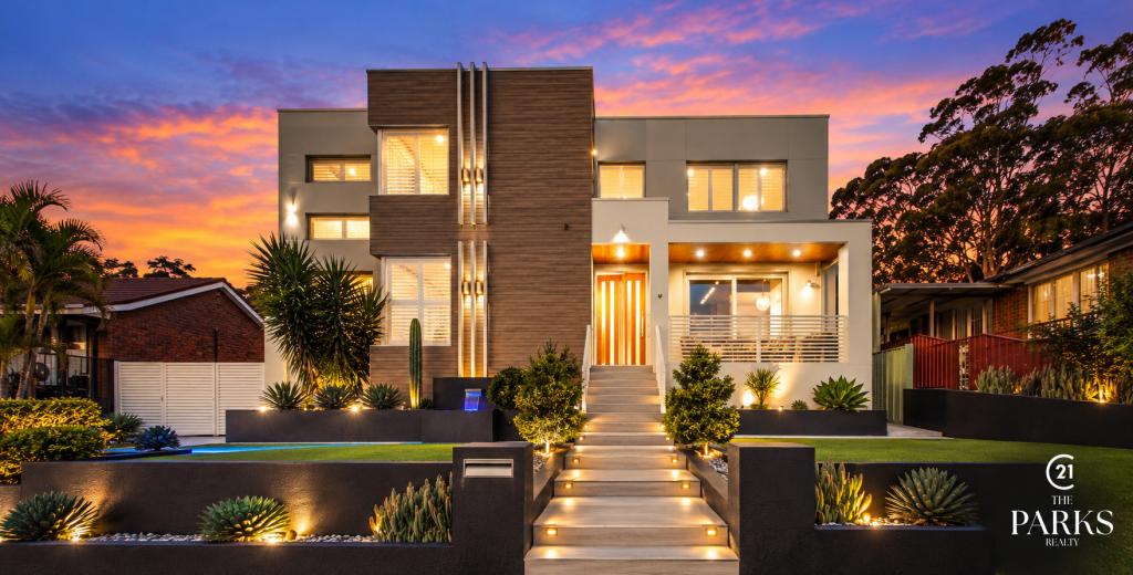 13 Serpentine St, Bossley Park, NSW 2176