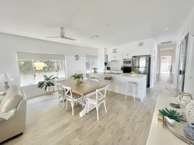 84/835 Boat Harbour Dr, Urangan, QLD 4655