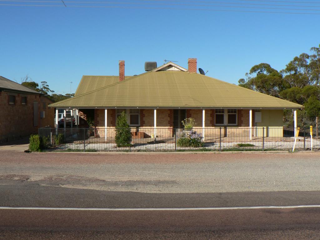 12 Railway Tce, Kyancutta, SA 5651