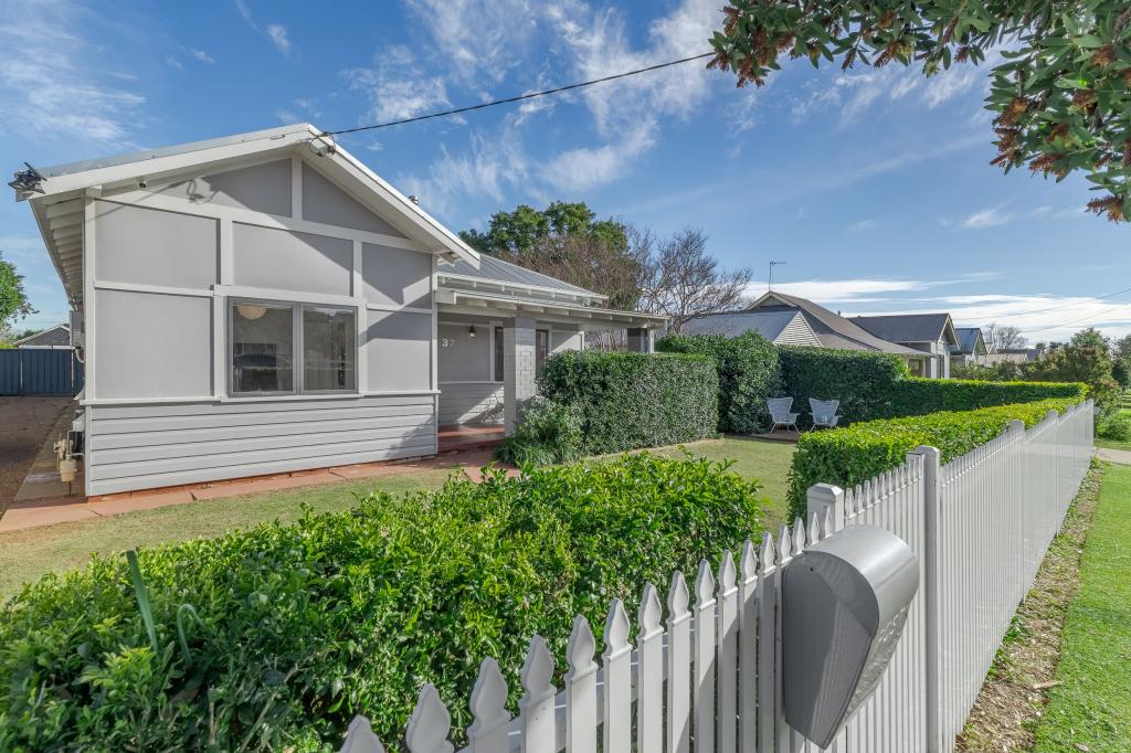 37 Sterling St, Dubbo, NSW 2830