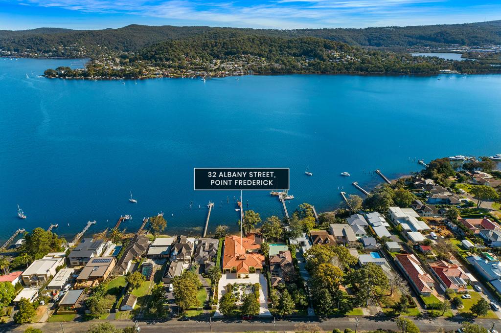 32 Albany St, Point Frederick, NSW 2250