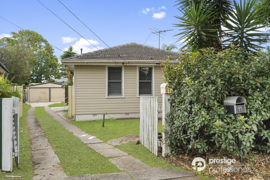 11 Salamaua Cres, Holsworthy, NSW 2173