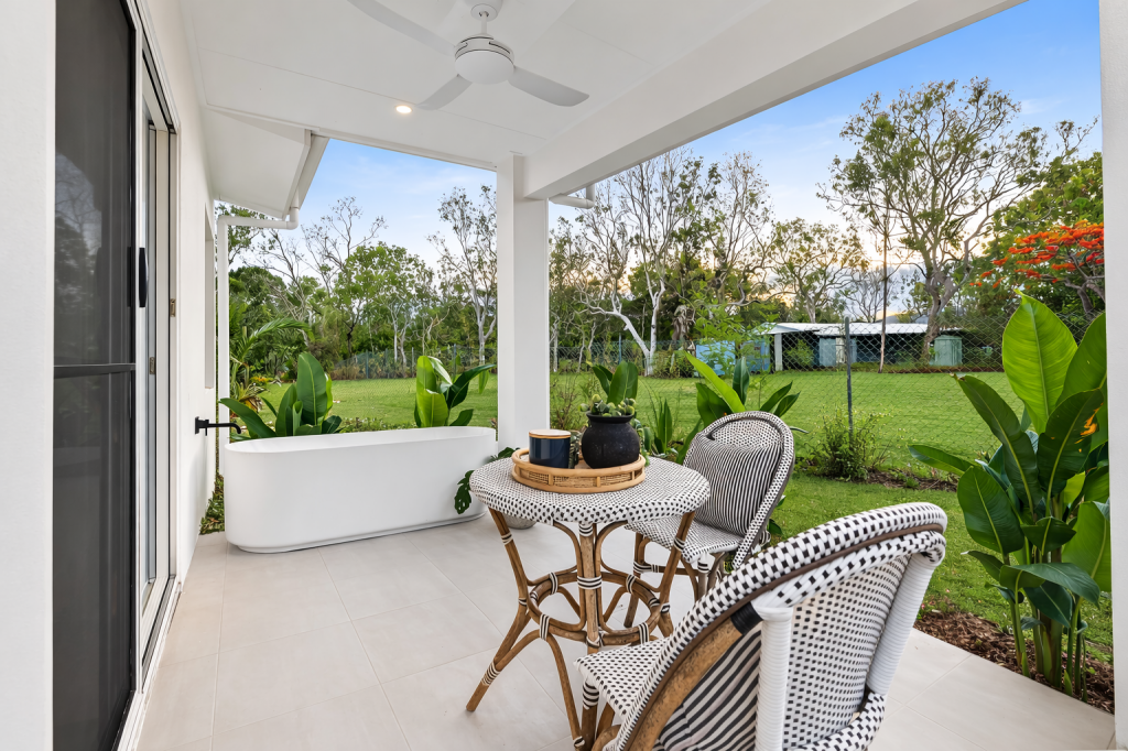 295 Ocean Pde, Balgal Beach, QLD 4816