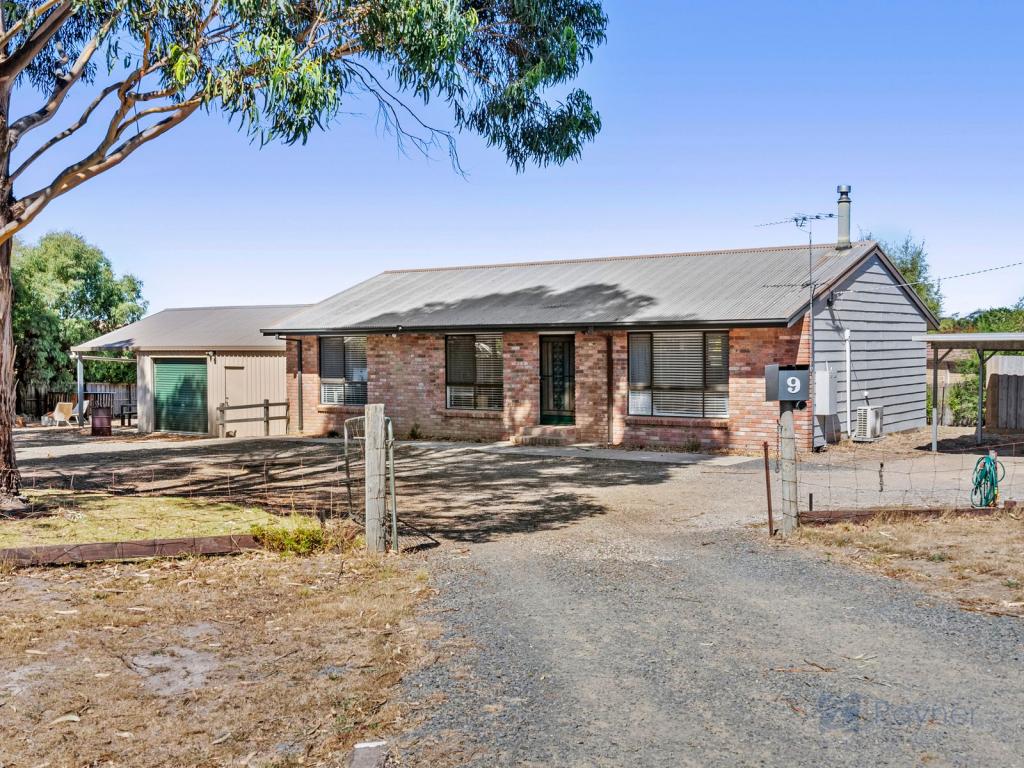 9 Bank St, Ballan, VIC 3342
