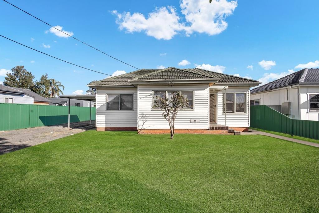 61 Bennett Rd, Colyton, NSW 2760