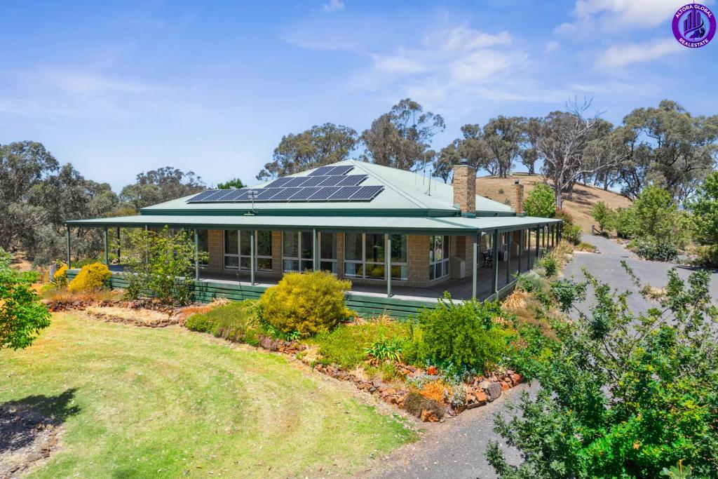 35 Hollams Rd, Mansfield, VIC 3722