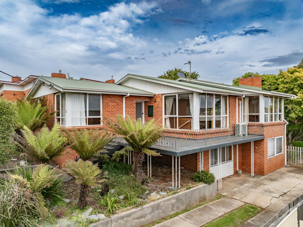 21 William St, Devonport, TAS 7310