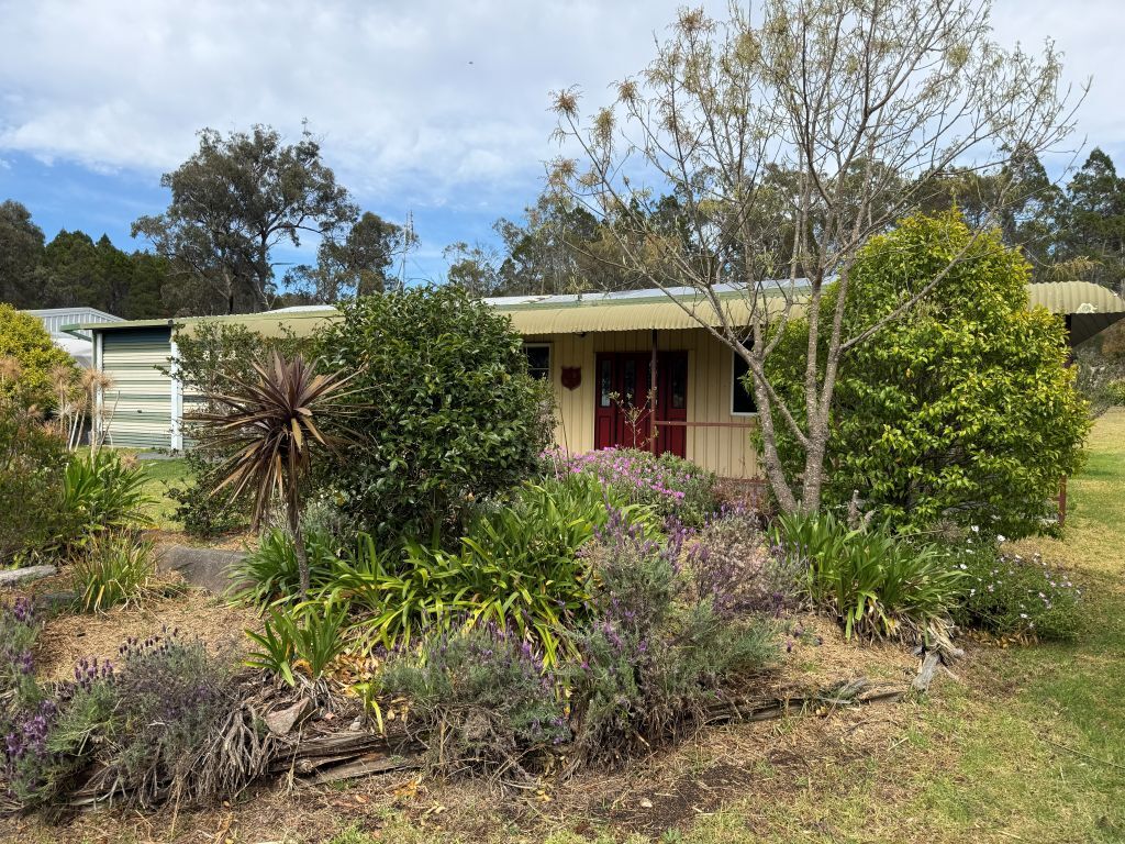 271 Ellwood Rd, Applethorpe, QLD 4378