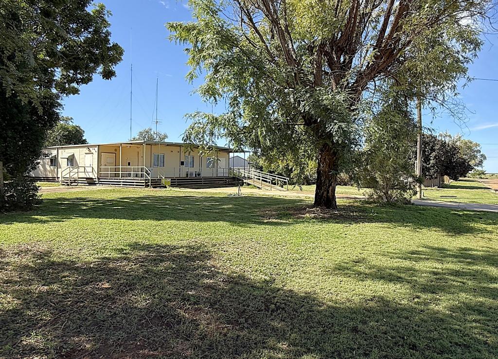 15 VICTORIA ST, WINDORAH, QLD 4481