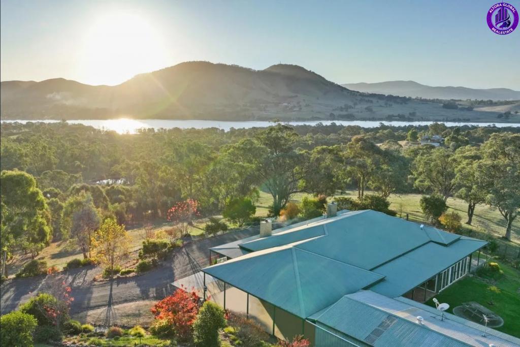 35 Hollams Rd, Mansfield, VIC 3722