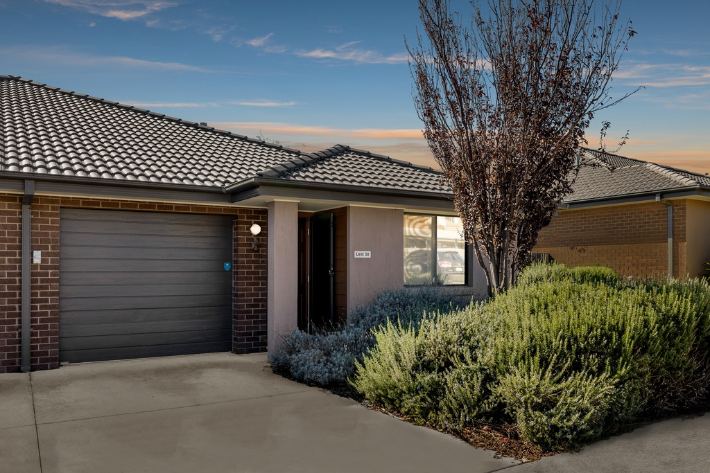 30/11 STARCEVICH CRES, JACKA, ACT 2914