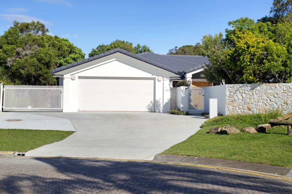 25 Karabella Ct, Mermaid Waters, QLD 4218