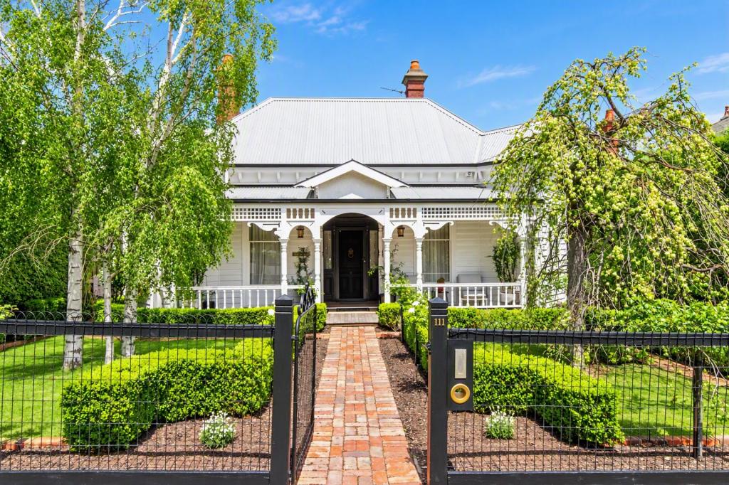 111 Prospect Rd, Newtown, VIC 3220