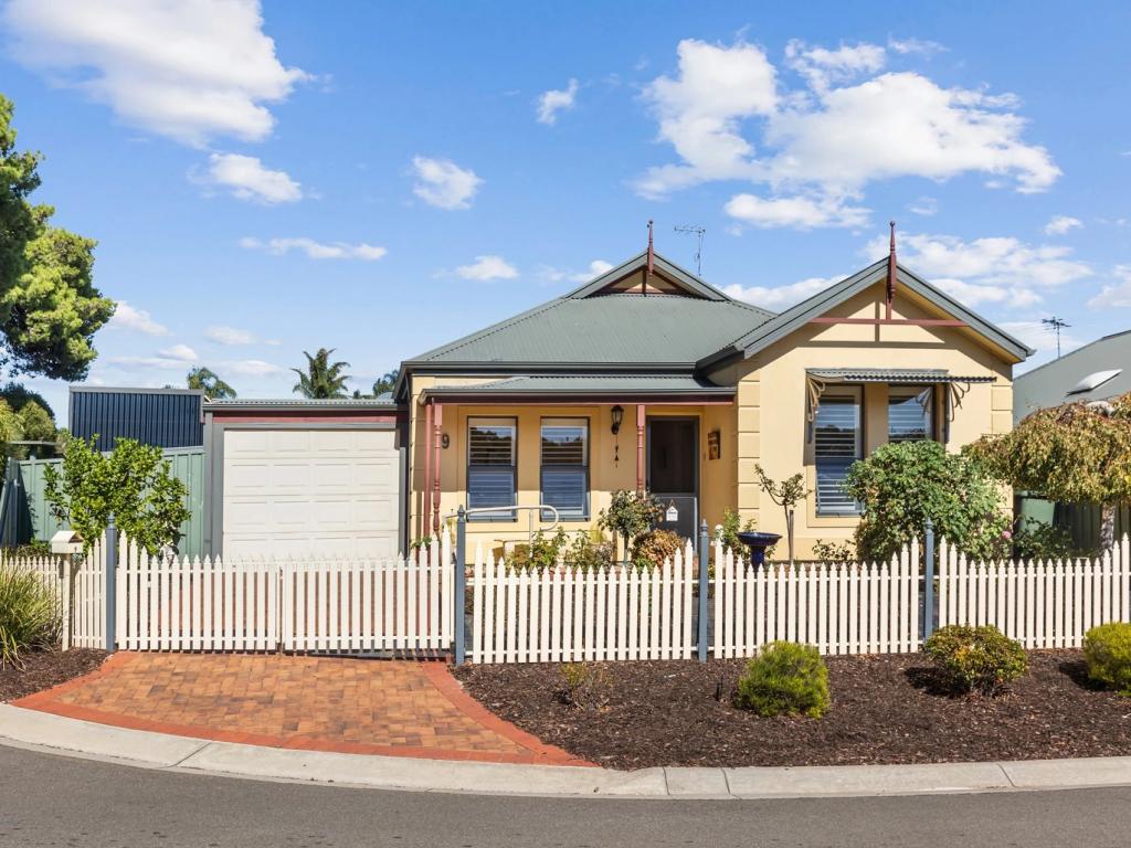 9 Wildi Ct, Happy Valley, SA 5159