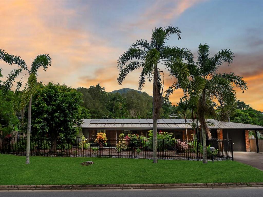 19-21 Shale St, Brinsmead, QLD 4870