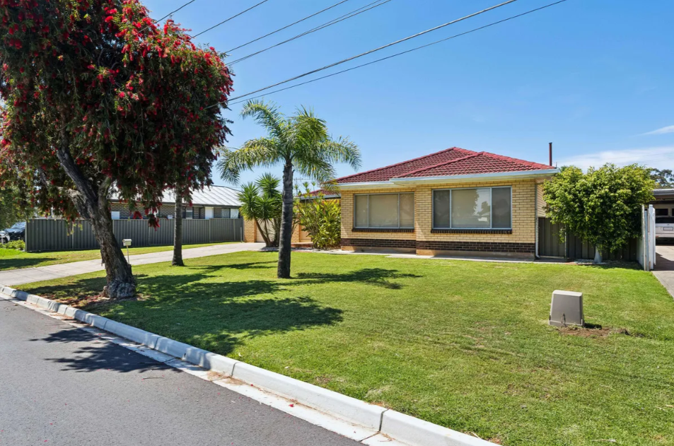 4 Spenfeld Ct, Valley View, SA 5093