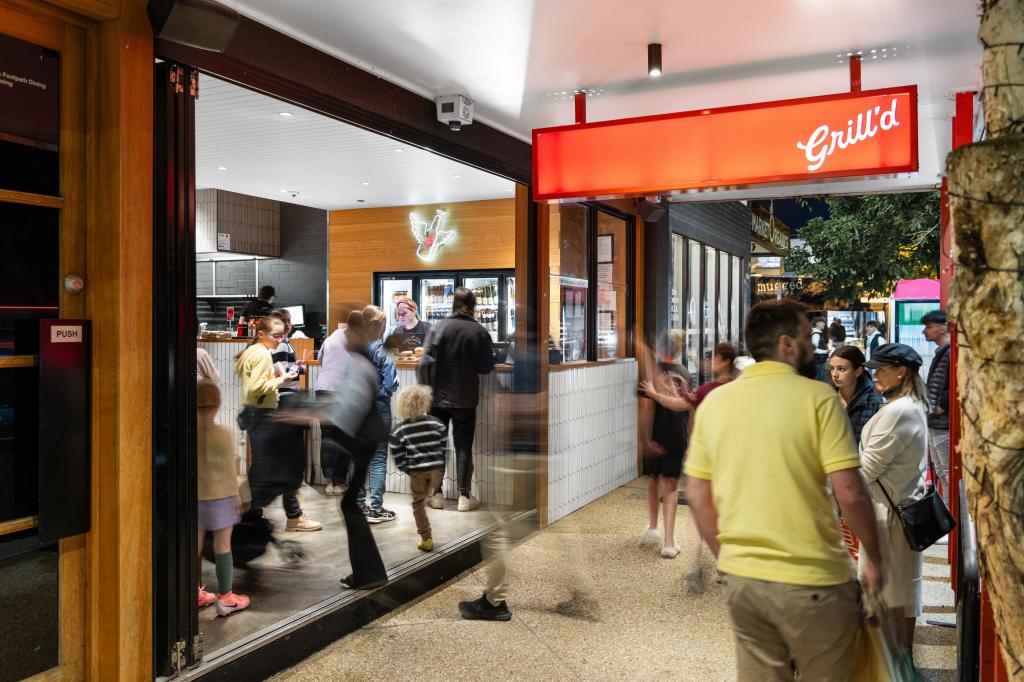 GRILL'D BULIMBA, 124 OXFORD ST, BULIMBA, QLD 4171