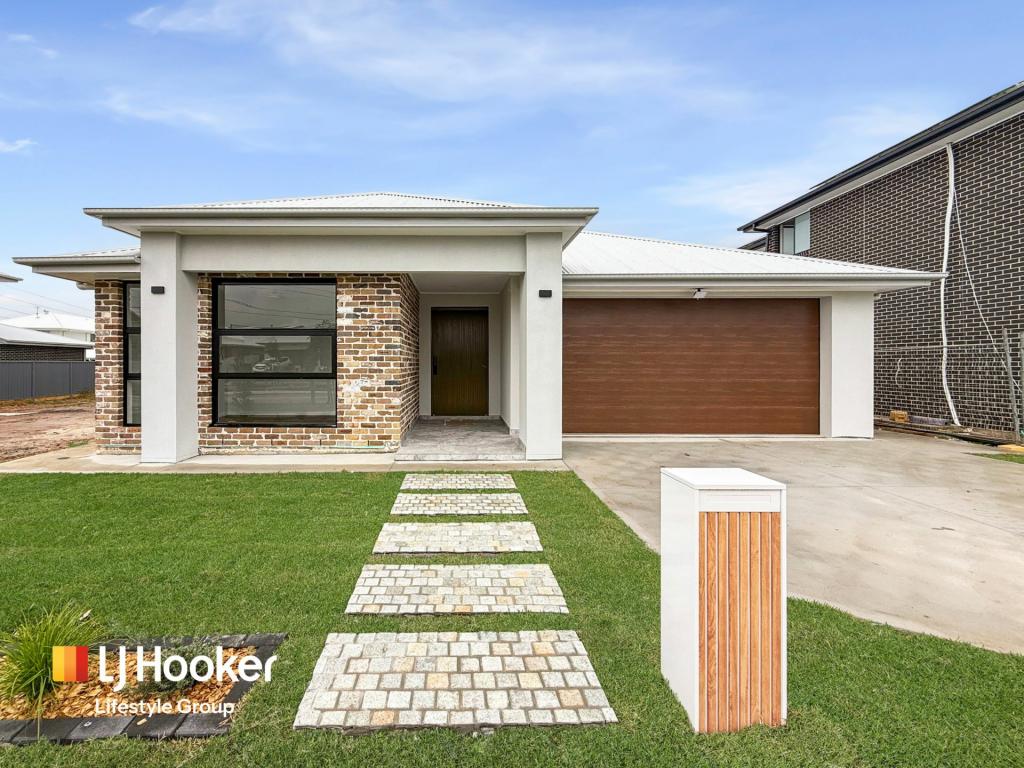 80 Brabham Dr, Oran Park, NSW 2570