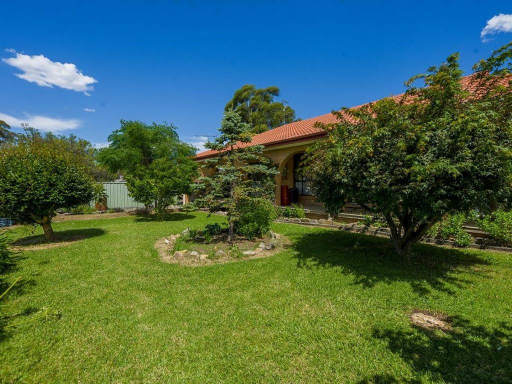 13 Elm St, Colo Vale, NSW 2575