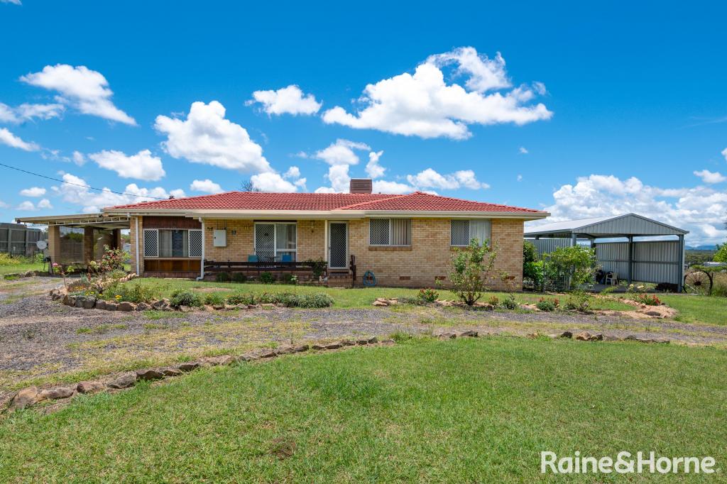 37 Warner St, Rosenthal Heights, QLD 4370