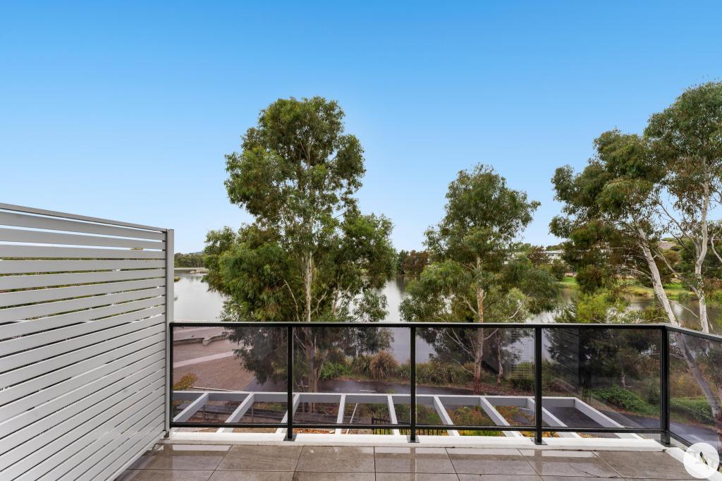 20/15 Cynthea Teague Cres, Greenway, ACT 2900