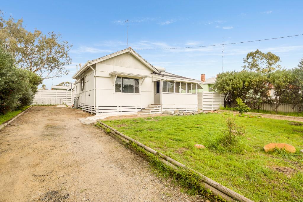 10 Walarat Rd, Northam, WA 6401