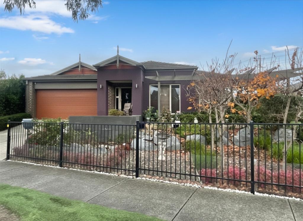 4 VANTAGE POINT BVD, DOREEN, VIC 3754