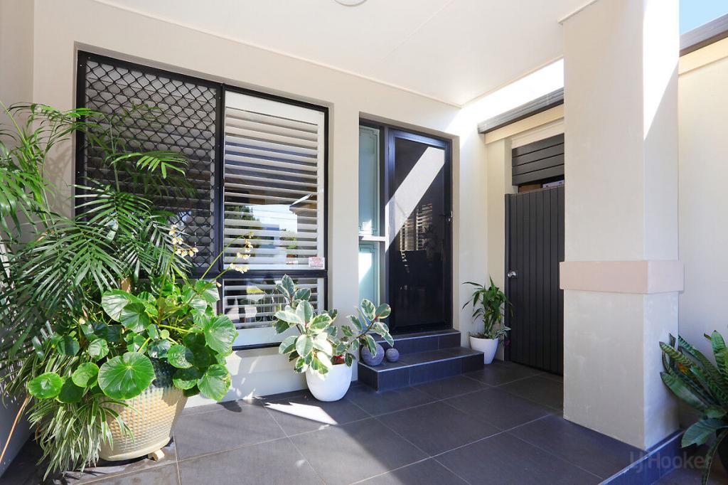 2/28 Abalone Ave, Paradise Point, QLD 4216