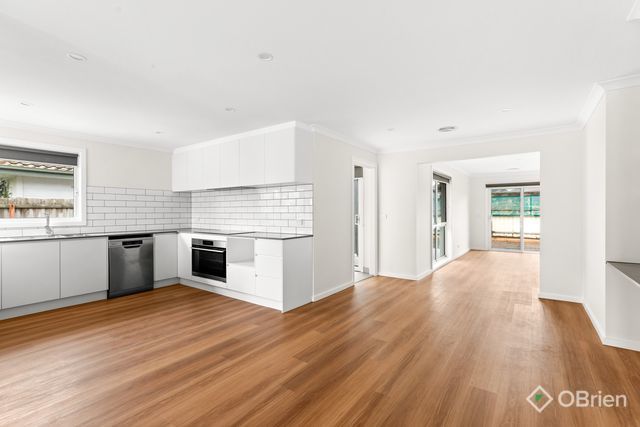 6 Dunbarton Ave, Hoppers Crossing, VIC 3029