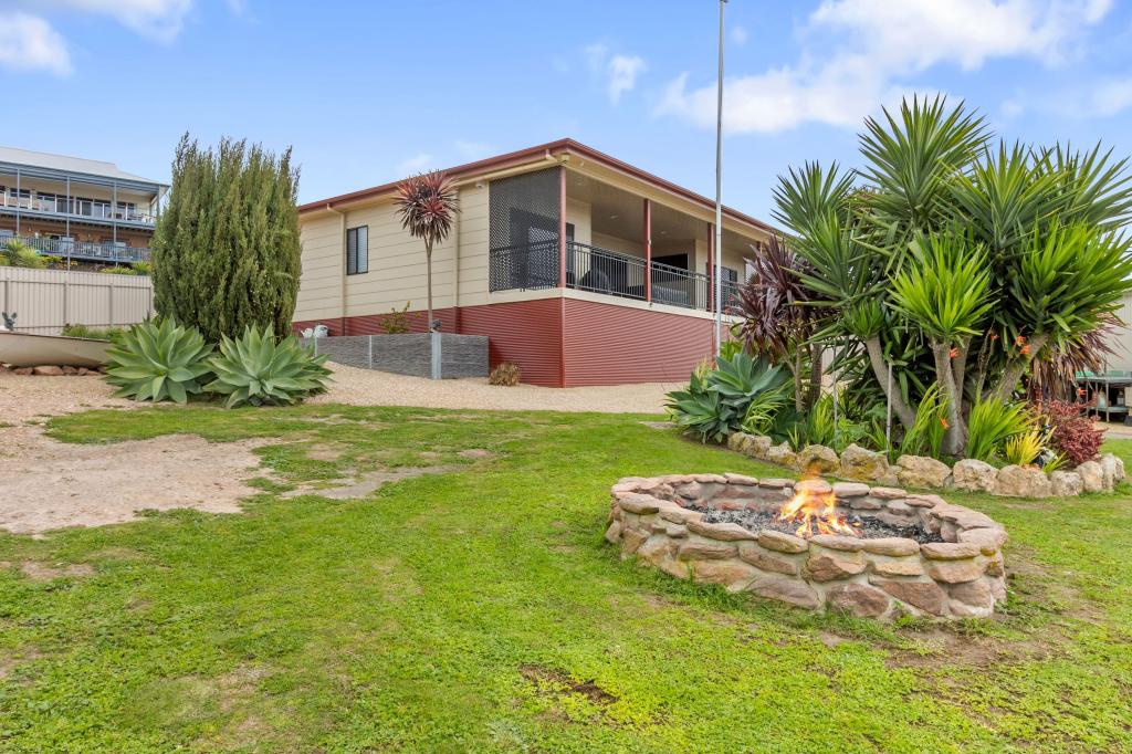 19 Bay Cres, Point Turton, SA 5575