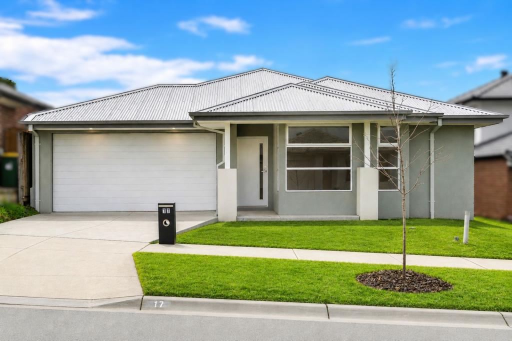 17 Fountain Rd, Pakenham, VIC 3810