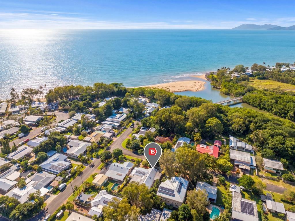 9 Gerbera St, Holloways Beach, QLD 4878