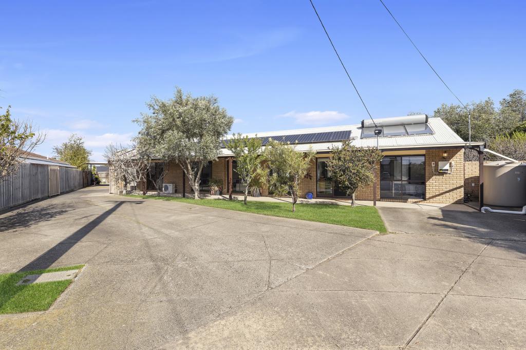 7 Harvard Ct, Whittington, VIC 3219