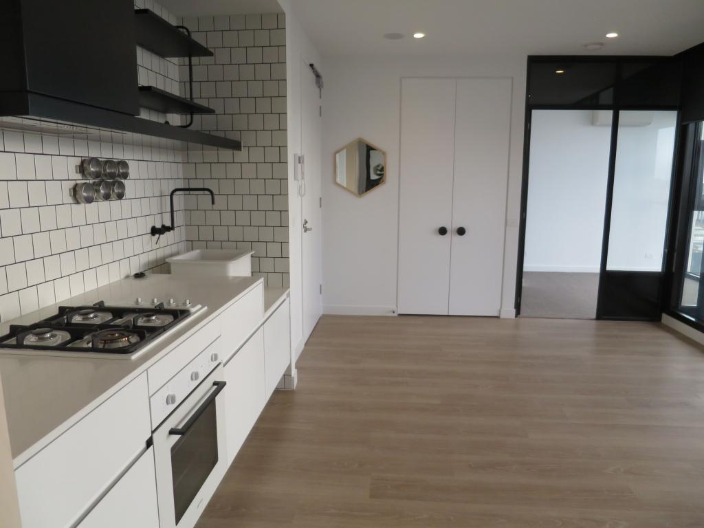 505/2 MORTON AVE, CARNEGIE, VIC 3163