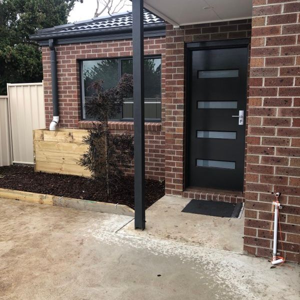2/92 Rowland St, Sebastopol, VIC 3356