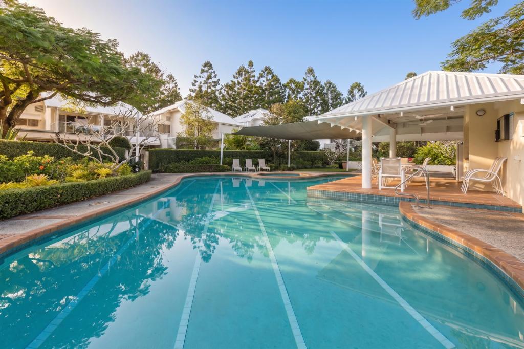 2127 South Shields Dr, Benowa, QLD 4217