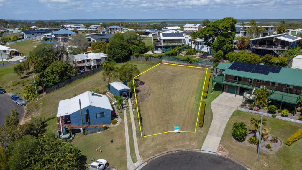 4 TERN CT, RIVER HEADS, QLD 4655