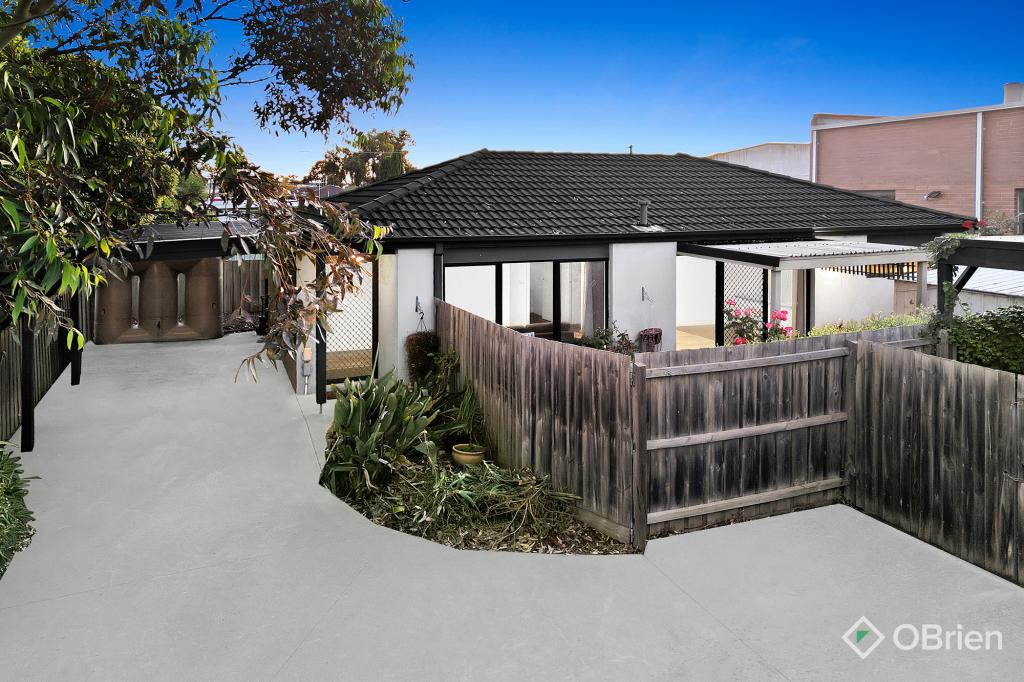 8b Normanby St, Cranbourne, VIC 3977