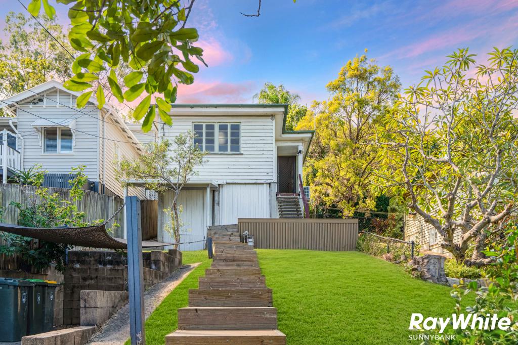 273 Bennetts Rd, Norman Park, QLD 4170