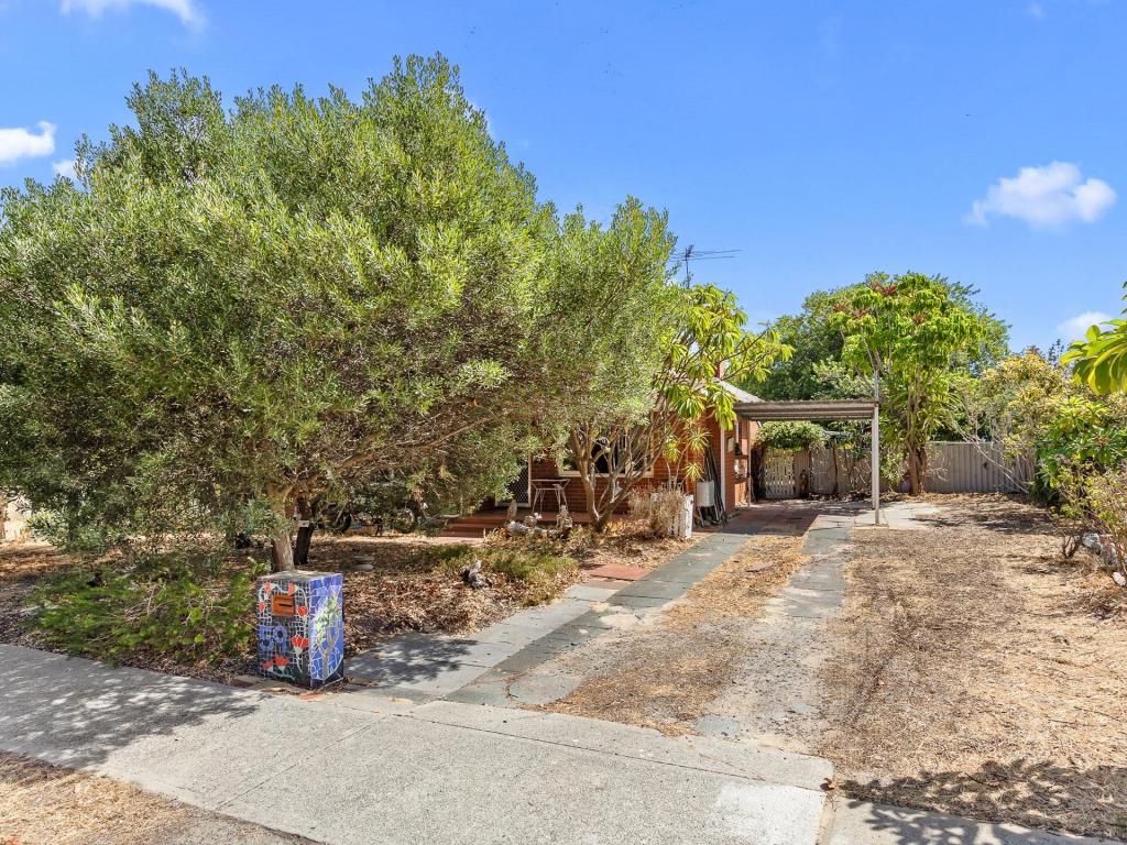 59 Bromley Rd, Hilton, WA 6163