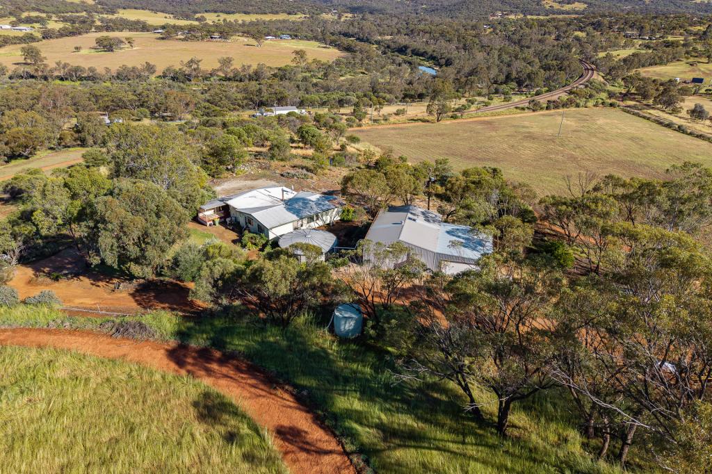 113 Clarkson St, West Toodyay, WA 6566