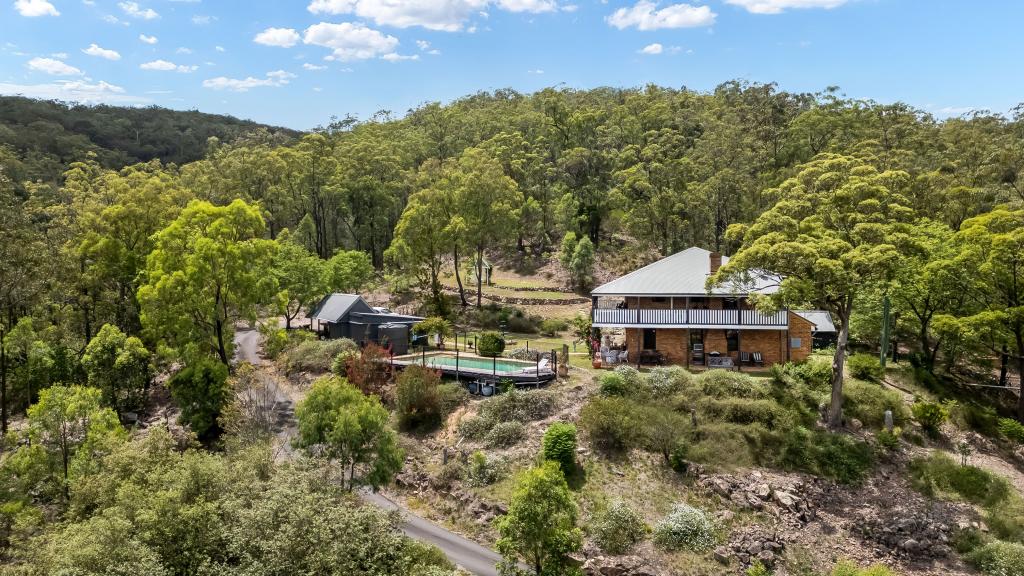 110 MARTINS CREEK RD, PATERSON, NSW 2421