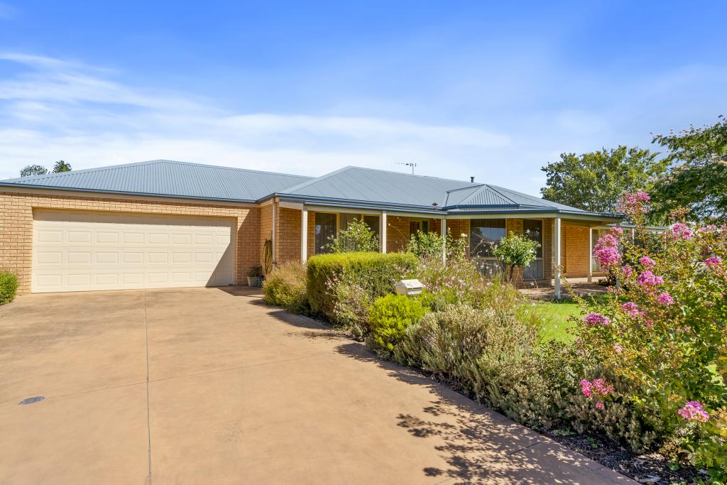 29 Nugget Fuller Dr, Tocumwal, NSW 2714